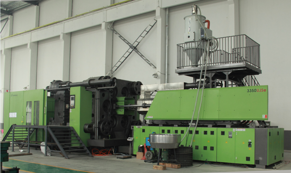 東華儲料缸式超大注射量專用機-您的最佳選擇